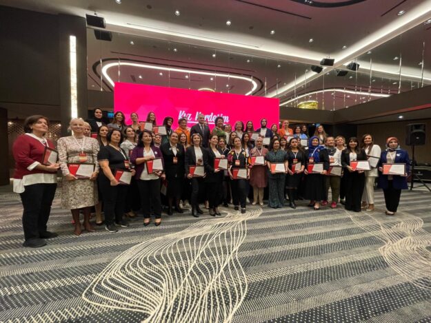 Ekiplatformu_Odullerimiz_HabitatKizKardesim_07